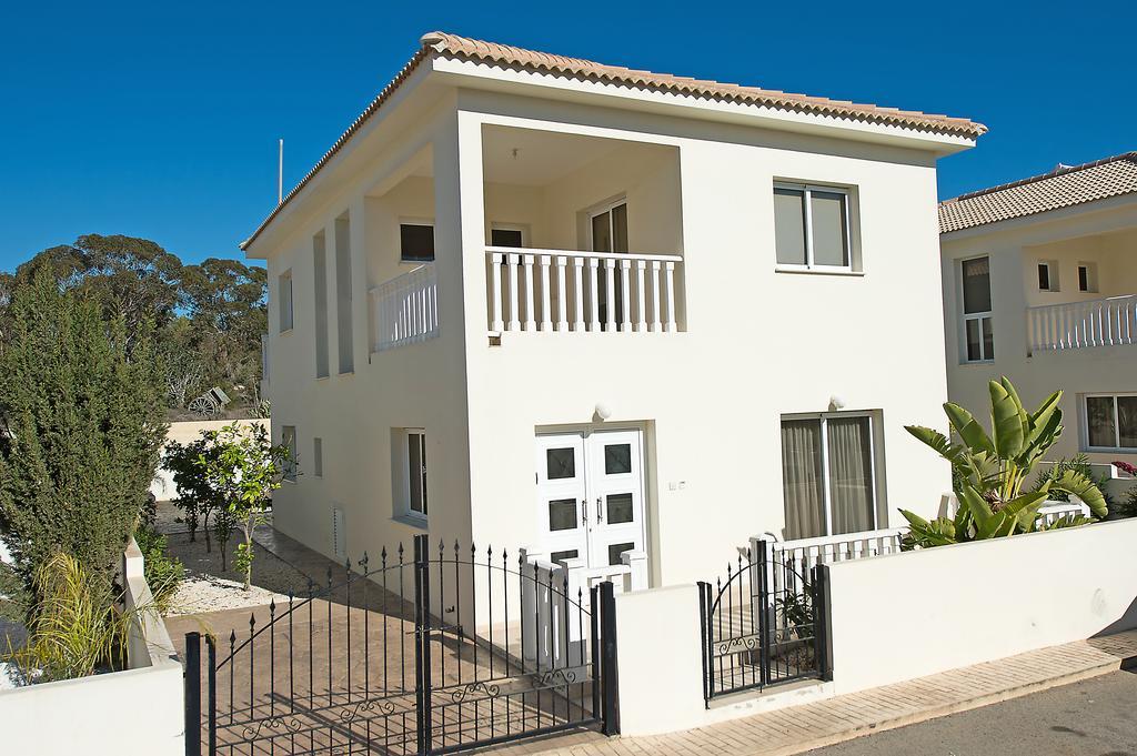Hara Nissi Beach Villas Айя Напа Стая снимка
