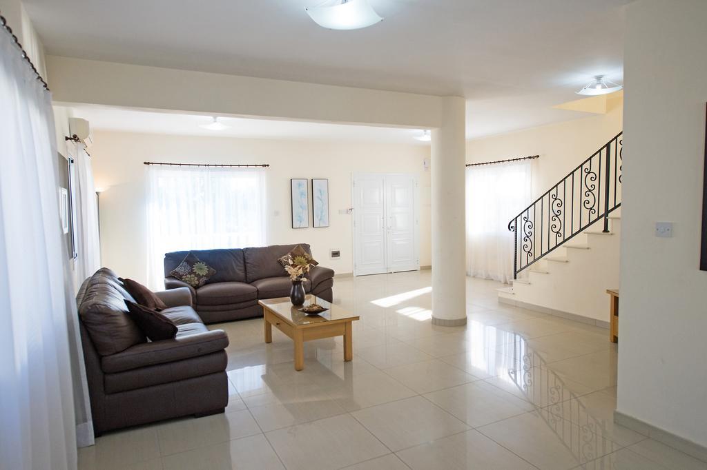 Hara Nissi Beach Villas Айя Напа Екстериор снимка